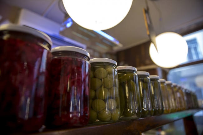 Kış sofralarını süsleyen turşunun püf noktaları